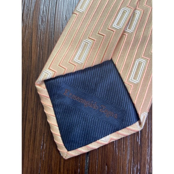 Ermenegildo Zegna Silk Tie - Picture 6 of 6